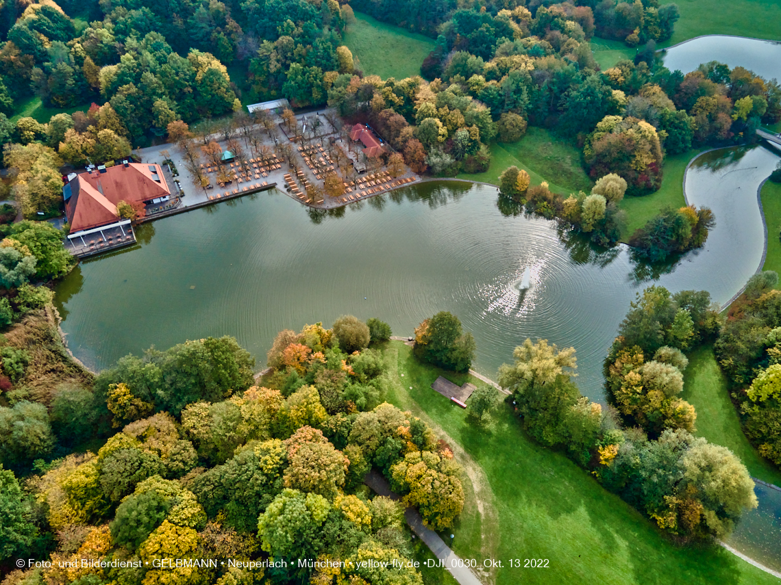 13.10.2022 - Der Ostpark mit See und Biergarten in Neuperlach 13.10.2022 - Der Ostpark mit See und Biergarten in Neuperlach